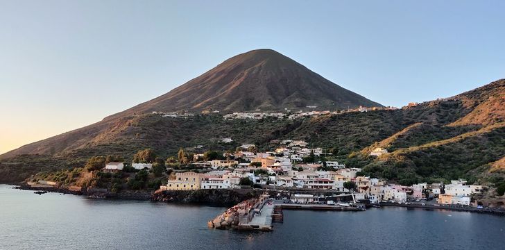salina,yacht charter Sicily,boat rental Sicily