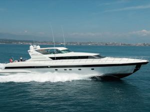 MACH ONE - Mangusta 105 - 4 Cabins - Cannes - Antibes - Nice - Villefranche - Monaco